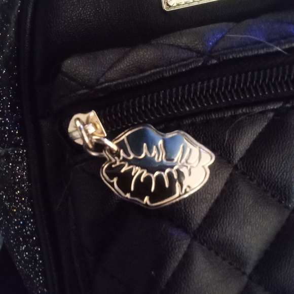 Betsey Johnson mini backpack - Picture 4 of 8